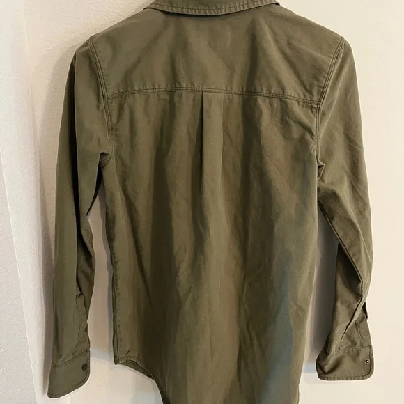 Mens size small Vans Off The Wall Classic Fit Military Green Button Jacket - Picture 2 of 6
